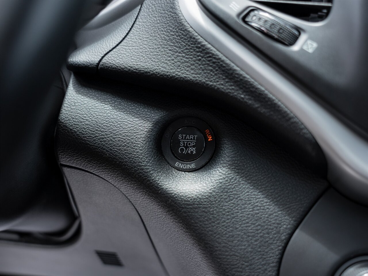 2014 Jeep Cherokee Trailhawk   - Photo 37 - Washington, MI 48094