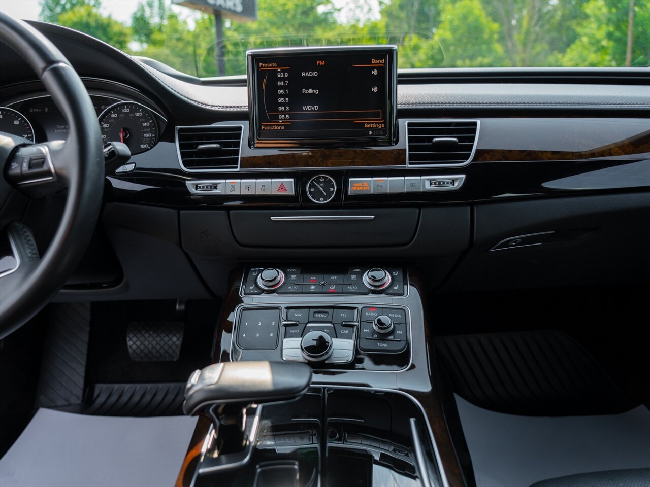 2015 Audi A8 3.0T quattro LWB - Photo 30 - Washington, MI 48094