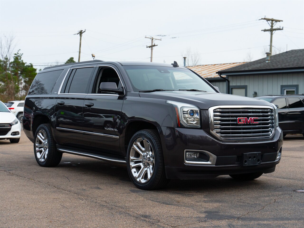 2017 GMC Yukon XL SLT   - Photo 3 - Washington, MI 48094