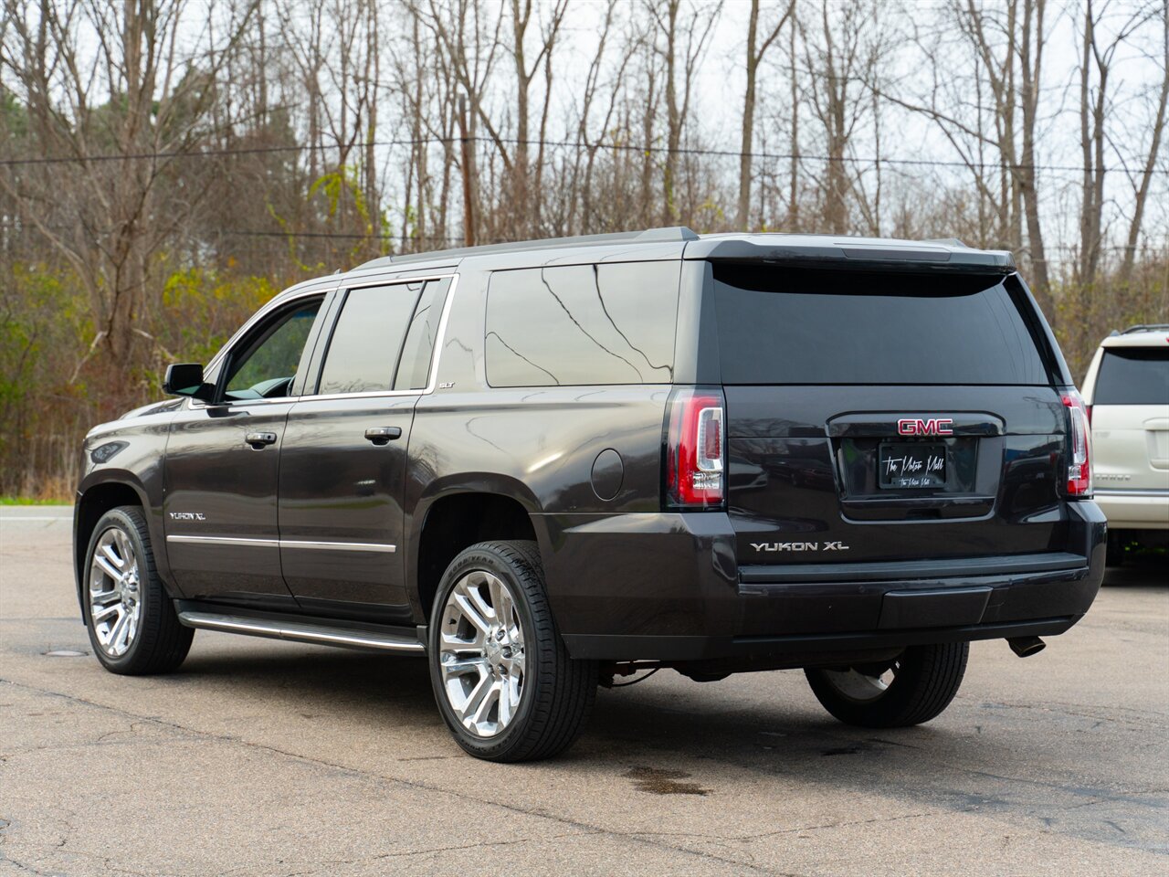 2017 GMC Yukon XL SLT   - Photo 7 - Washington, MI 48094