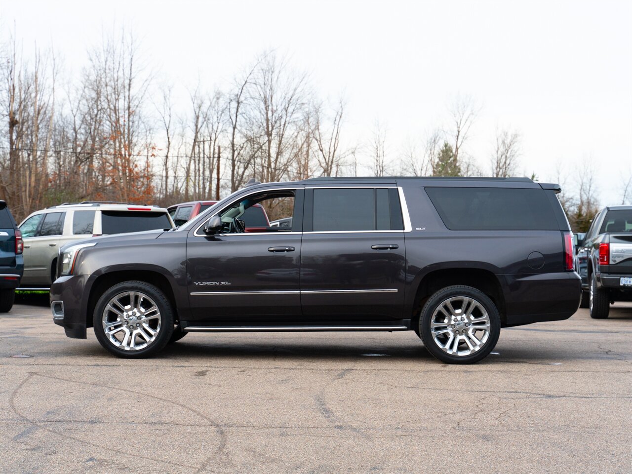 2017 GMC Yukon XL SLT   - Photo 8 - Washington, MI 48094