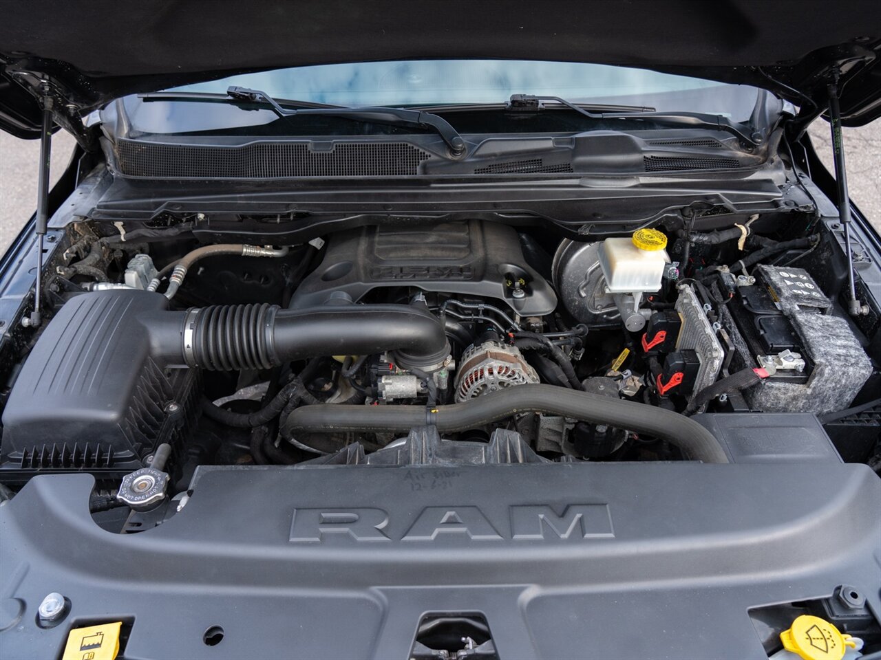 2020 RAM 1500 Big Horn   - Photo 15 - Washington, MI 48094