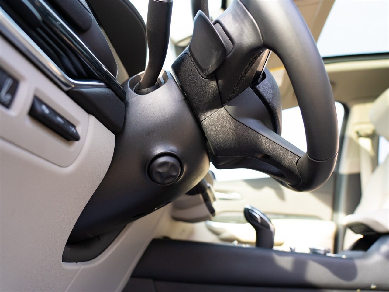 2021 Cadillac XT4 Premium Luxury   - Photo 43 - Washington, MI 48094