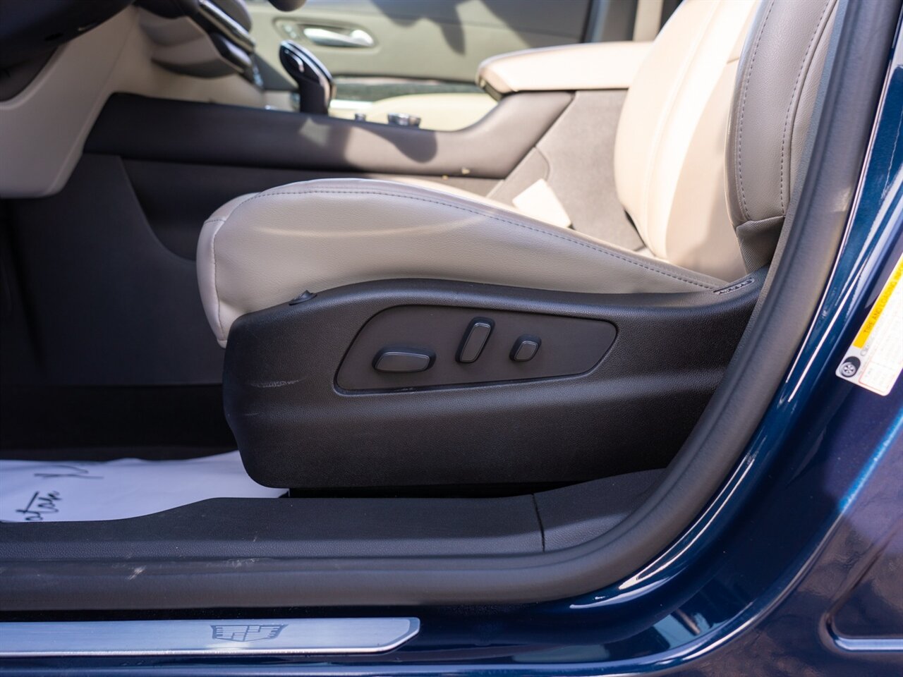 2021 Cadillac XT4 Premium Luxury   - Photo 17 - Washington, MI 48094