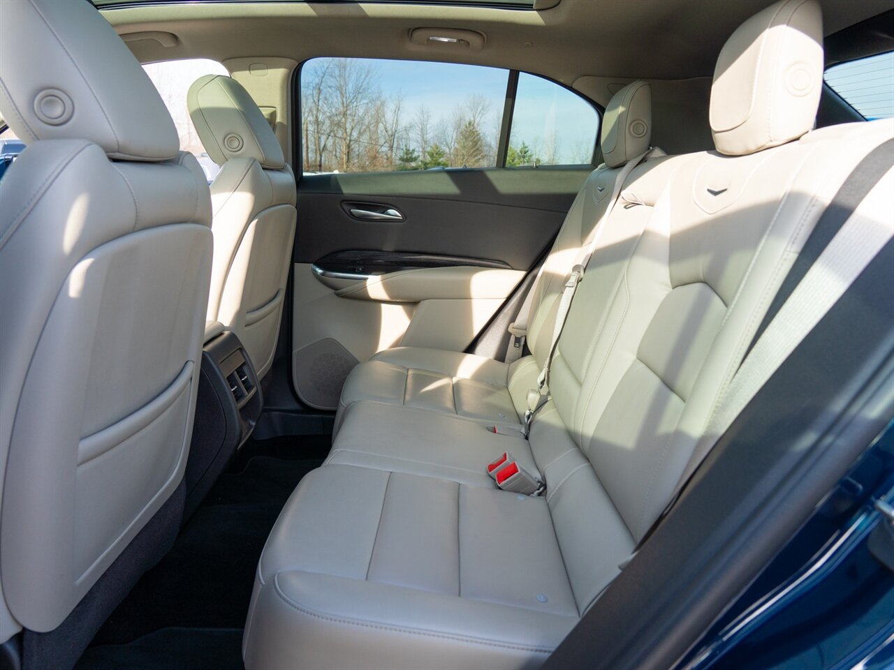 2021 Cadillac XT4 Premium Luxury   - Photo 23 - Washington, MI 48094