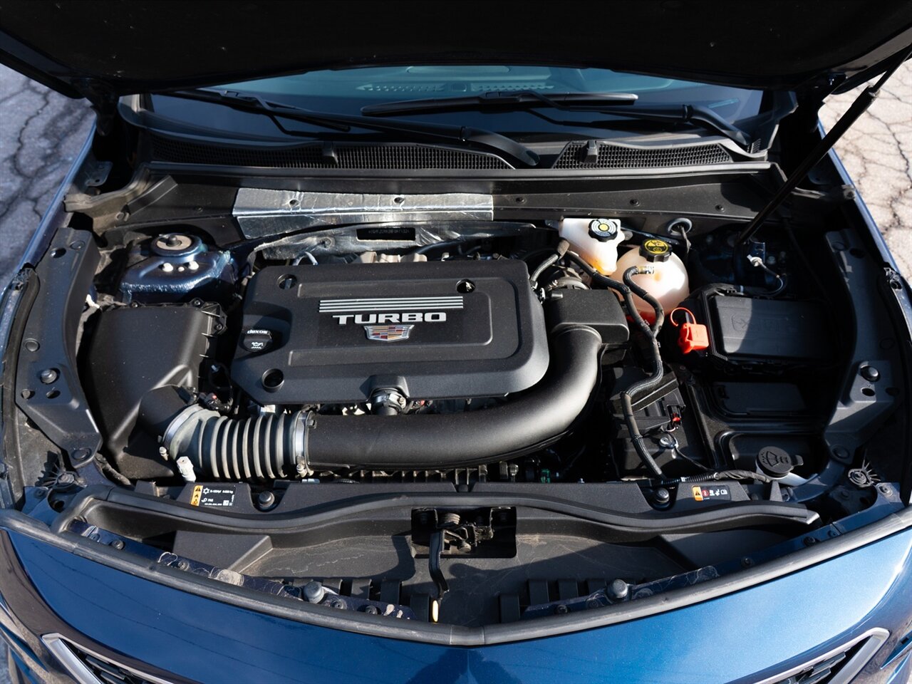 2021 Cadillac XT4 Premium Luxury   - Photo 14 - Washington, MI 48094