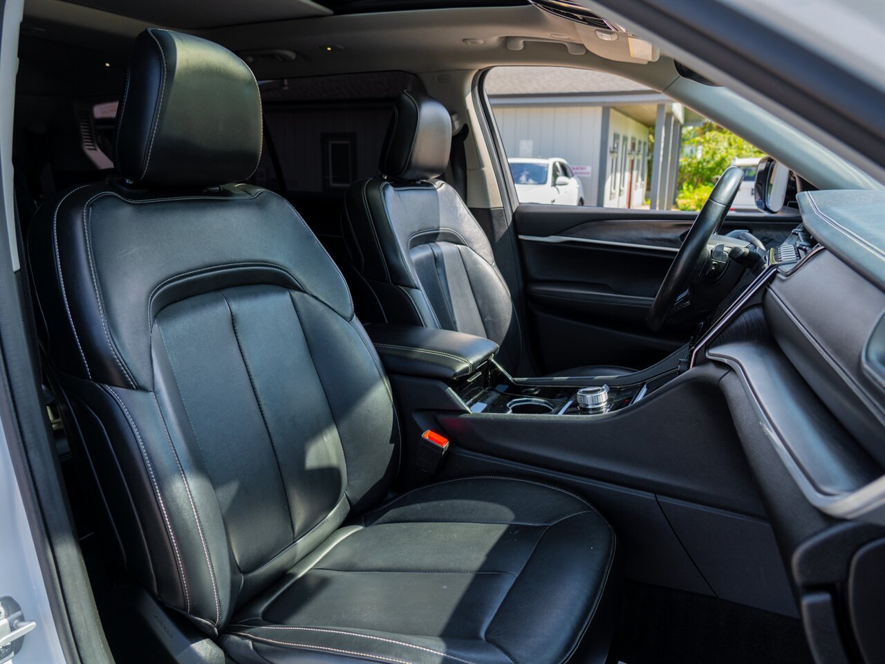 2021 Jeep Grand Cherokee L Limited   - Photo 21 - Washington, MI 48094