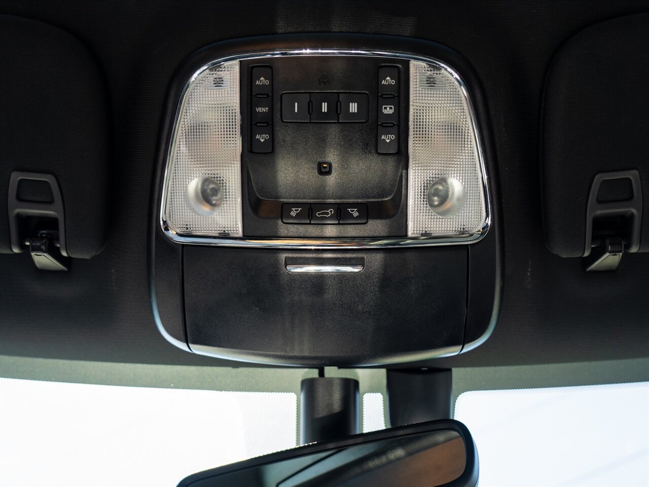 2020 Jeep Grand Cherokee Limited - Photo 40 - Washington, MI 48094