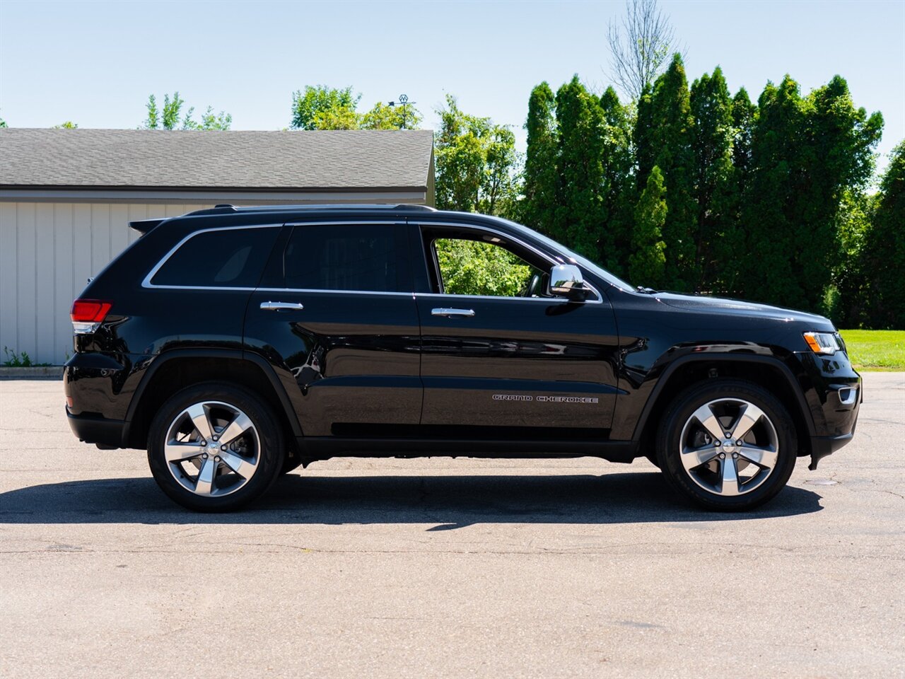 2020 Jeep Grand Cherokee Limited - Photo 4 - Washington, MI 48094
