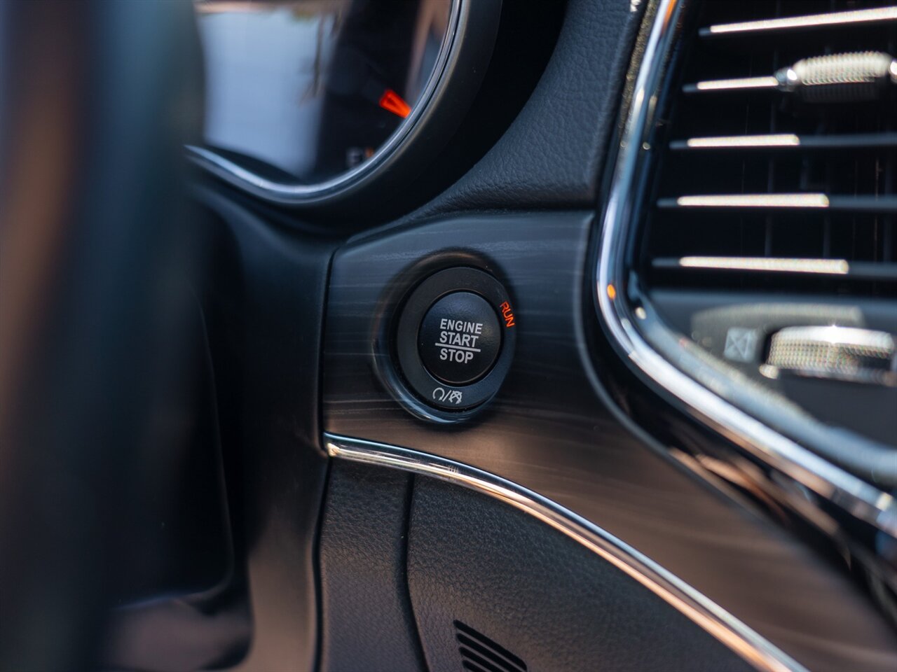 2020 Jeep Grand Cherokee Limited - Photo 36 - Washington, MI 48094