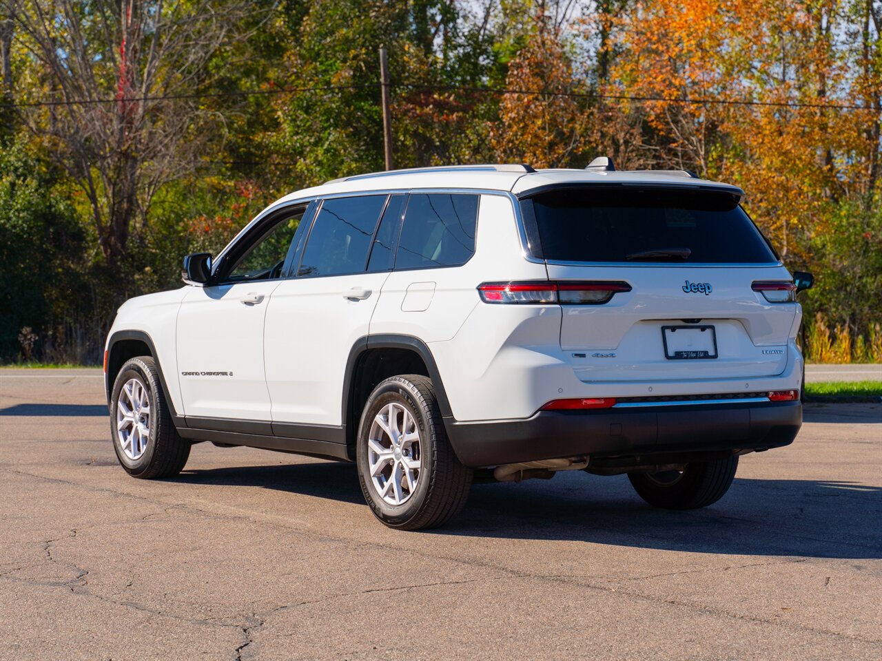 2021 Jeep Grand Cherokee L Limited   - Photo 7 - Washington, MI 48094