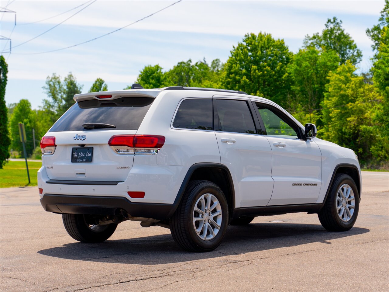 2021 Jeep Grand Cherokee Laredo X   - Photo 5 - Washington, MI 48094