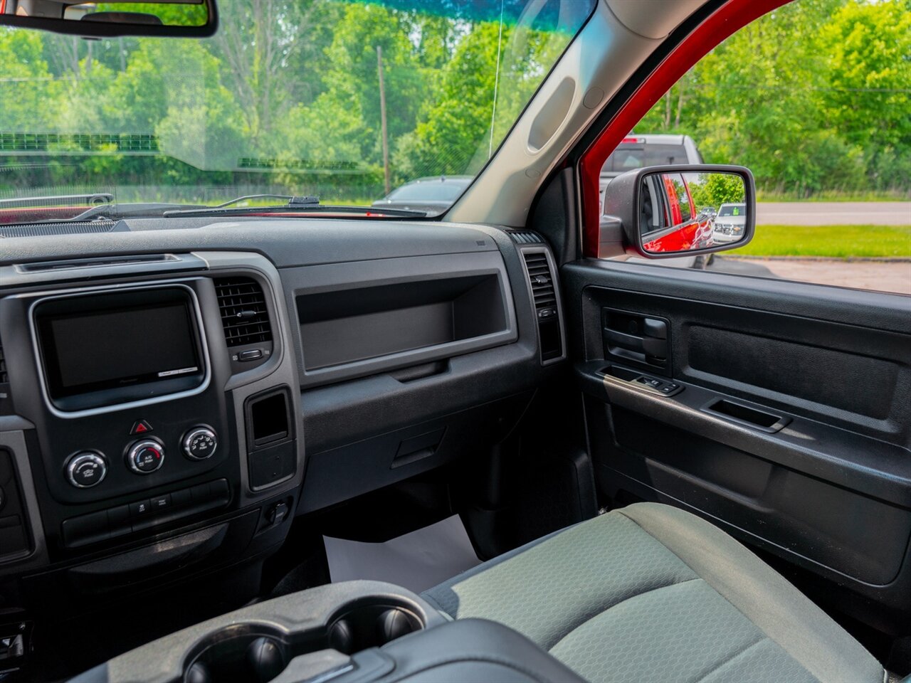 2013 RAM 1500 Tradesman - Photo 24 - Washington, MI 48094