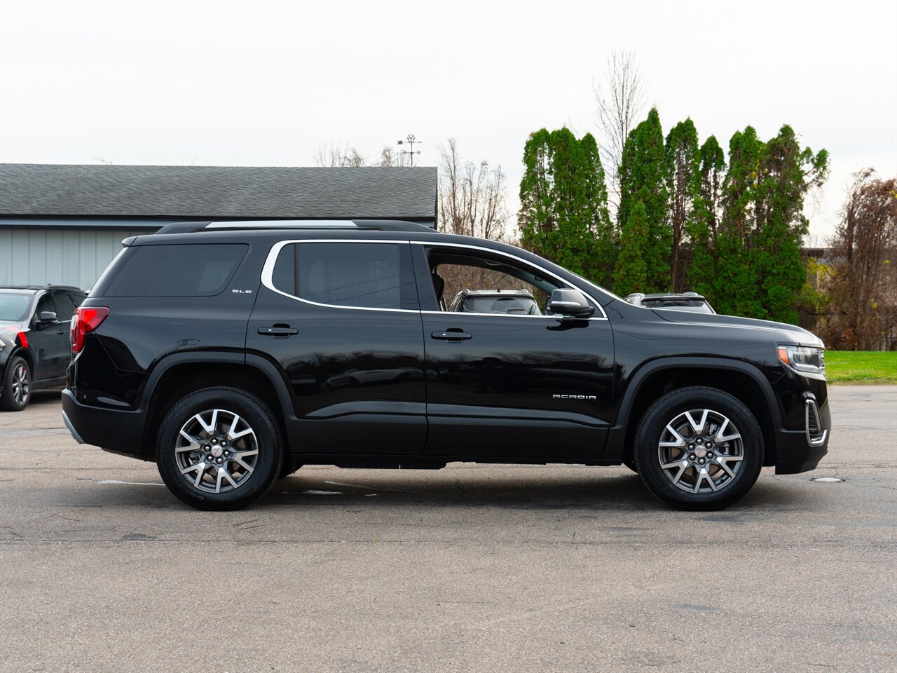 2023 GMC Acadia SLE   - Photo 4 - Washington, MI 48094