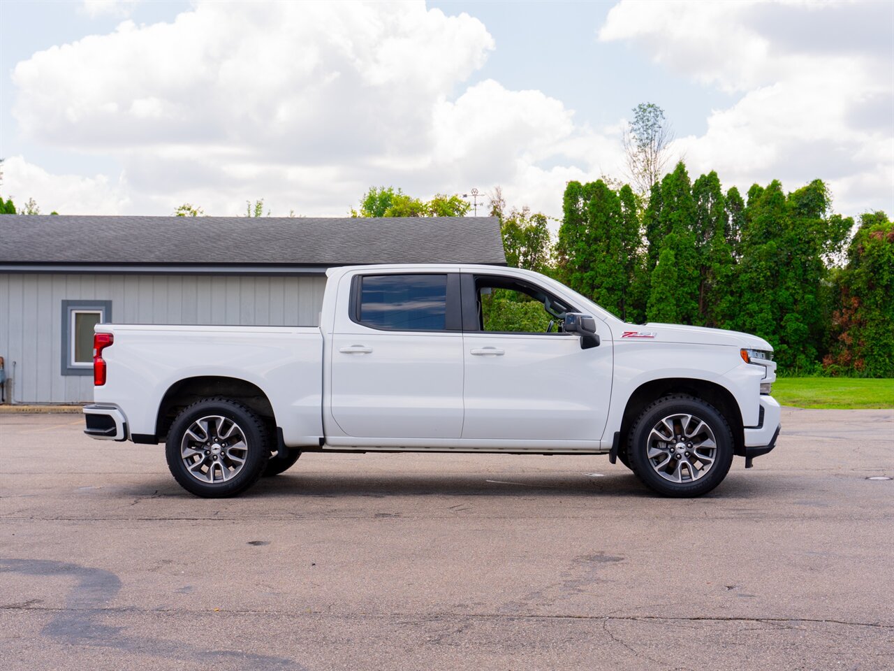 2022 Chevrolet Silverado 1500 Limited RST   - Photo 4 - Washington, MI 48094