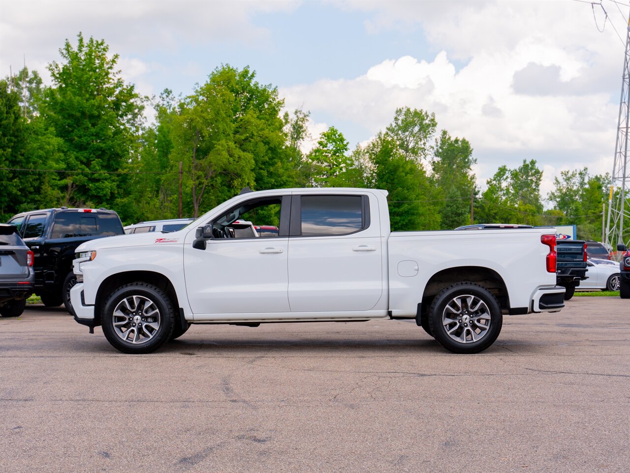 2022 Chevrolet Silverado 1500 Limited RST   - Photo 8 - Washington, MI 48094