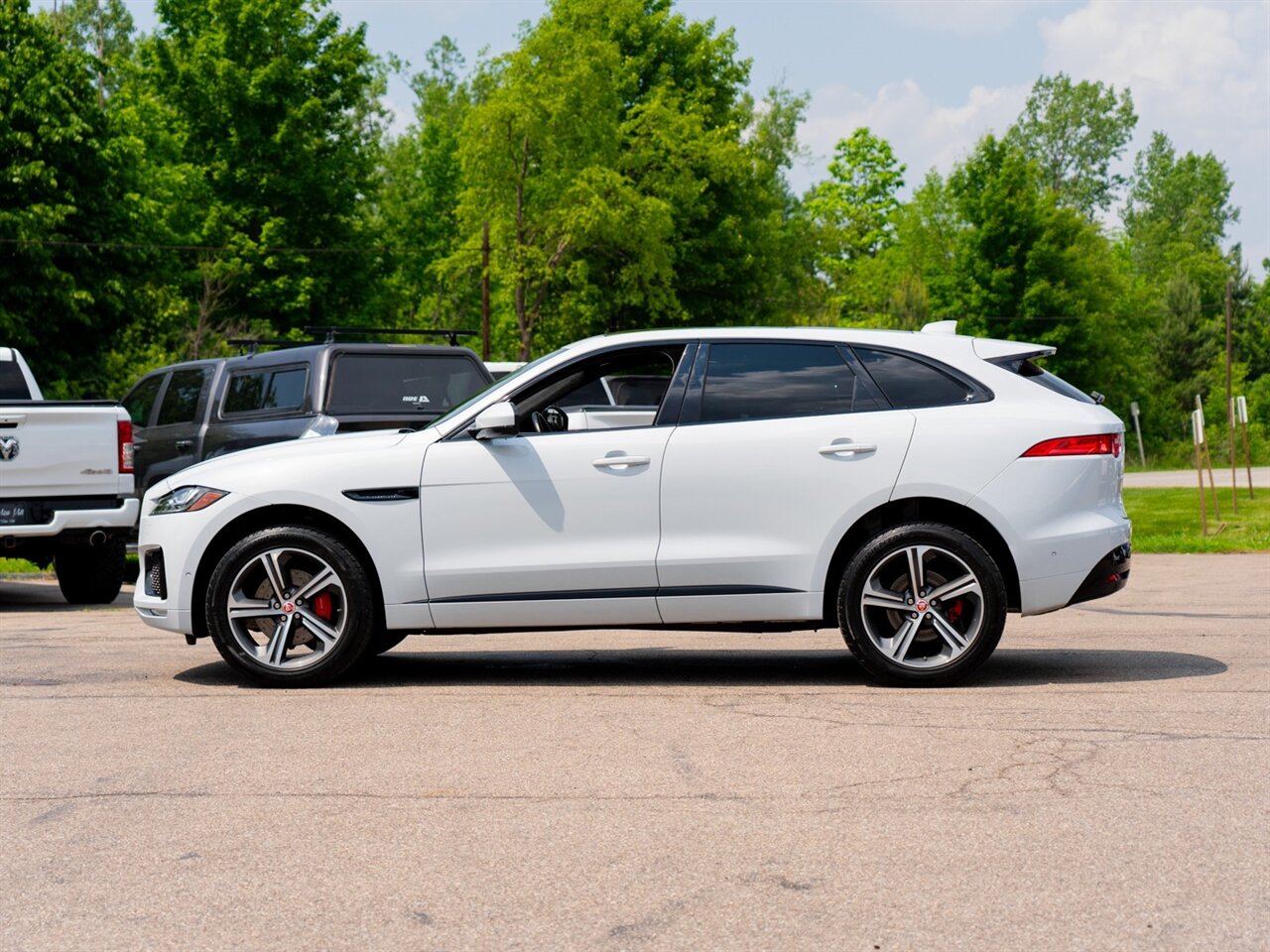 2019 Jaguar F-PACE S - Photo 8 - Washington, MI 48094