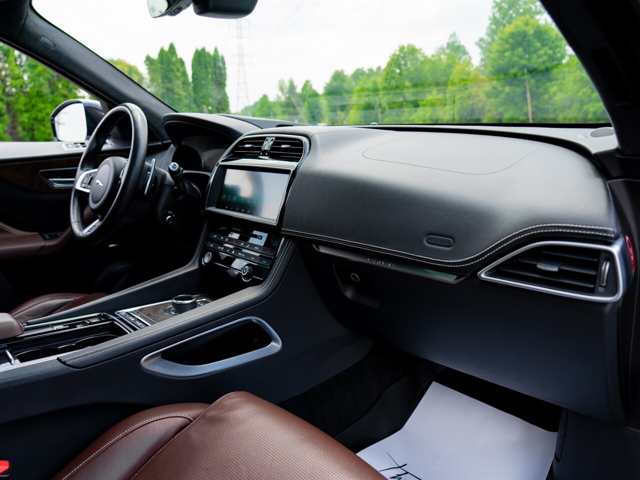 2019 Jaguar F-PACE S - Photo 21 - Washington, MI 48094