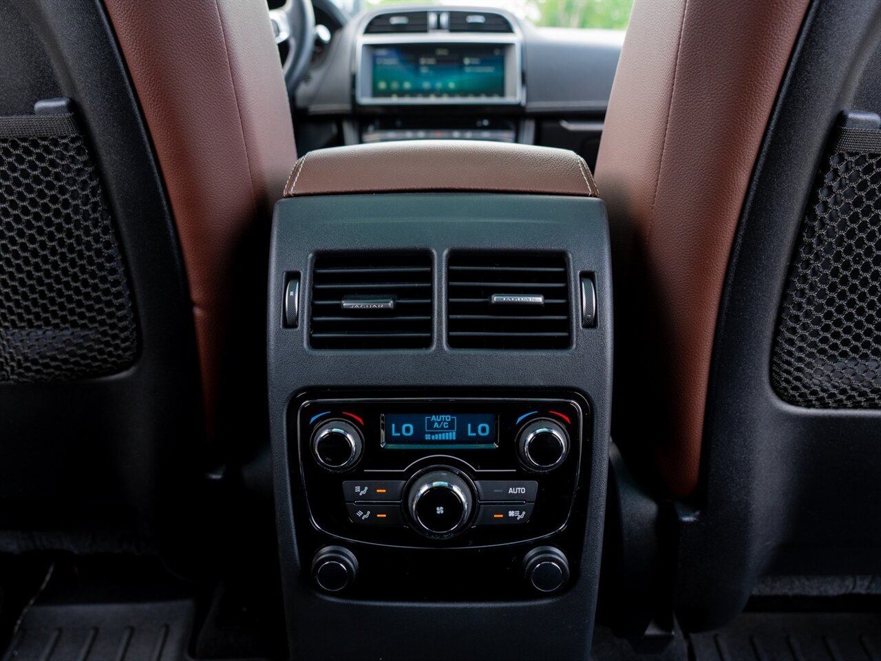 2019 Jaguar F-PACE S - Photo 25 - Washington, MI 48094