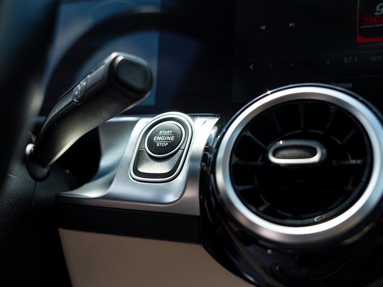 2021 Mercedes-Benz GLB GLB 250 4MATIC   - Photo 35 - Washington, MI 48094