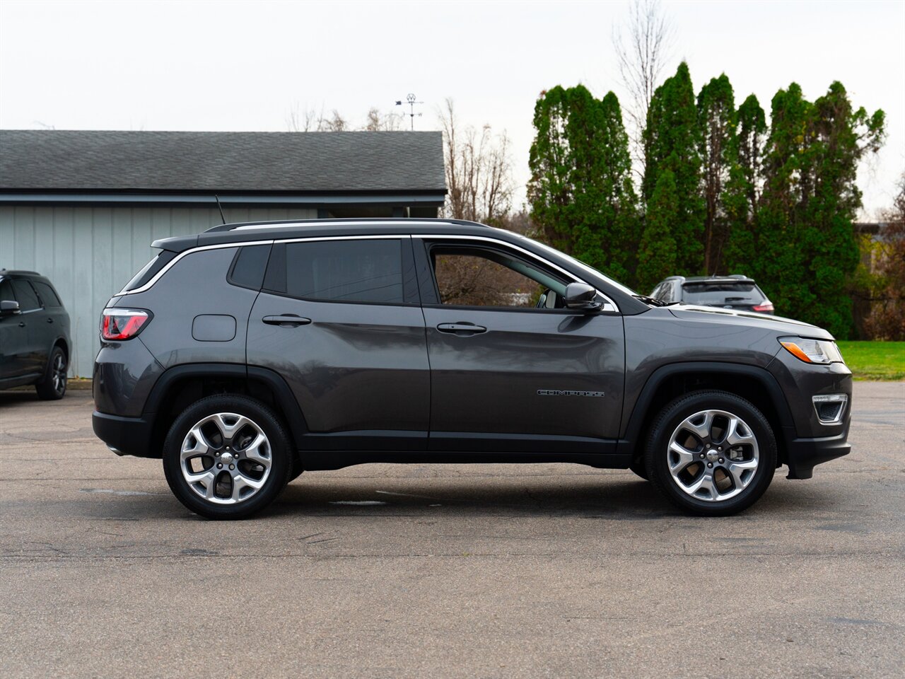 2020 Jeep Compass Limited   - Photo 4 - Washington, MI 48094