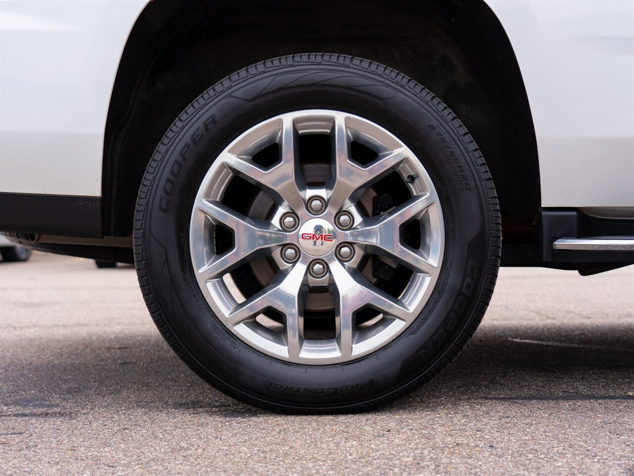2019 GMC Yukon SLT   - Photo 52 - Washington, MI 48094
