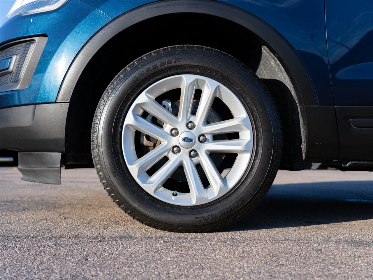 2017 Ford Explorer   - Photo 39 - Washington, MI 48094