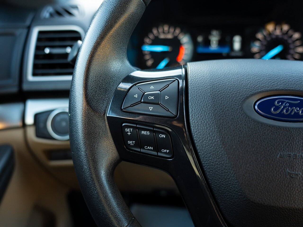 2017 Ford Explorer   - Photo 28 - Washington, MI 48094