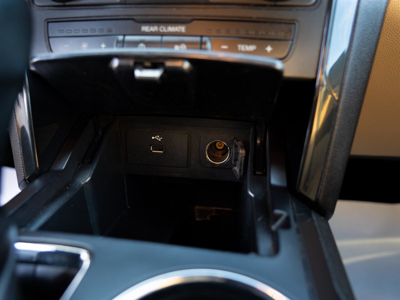 2017 Ford Explorer   - Photo 38 - Washington, MI 48094