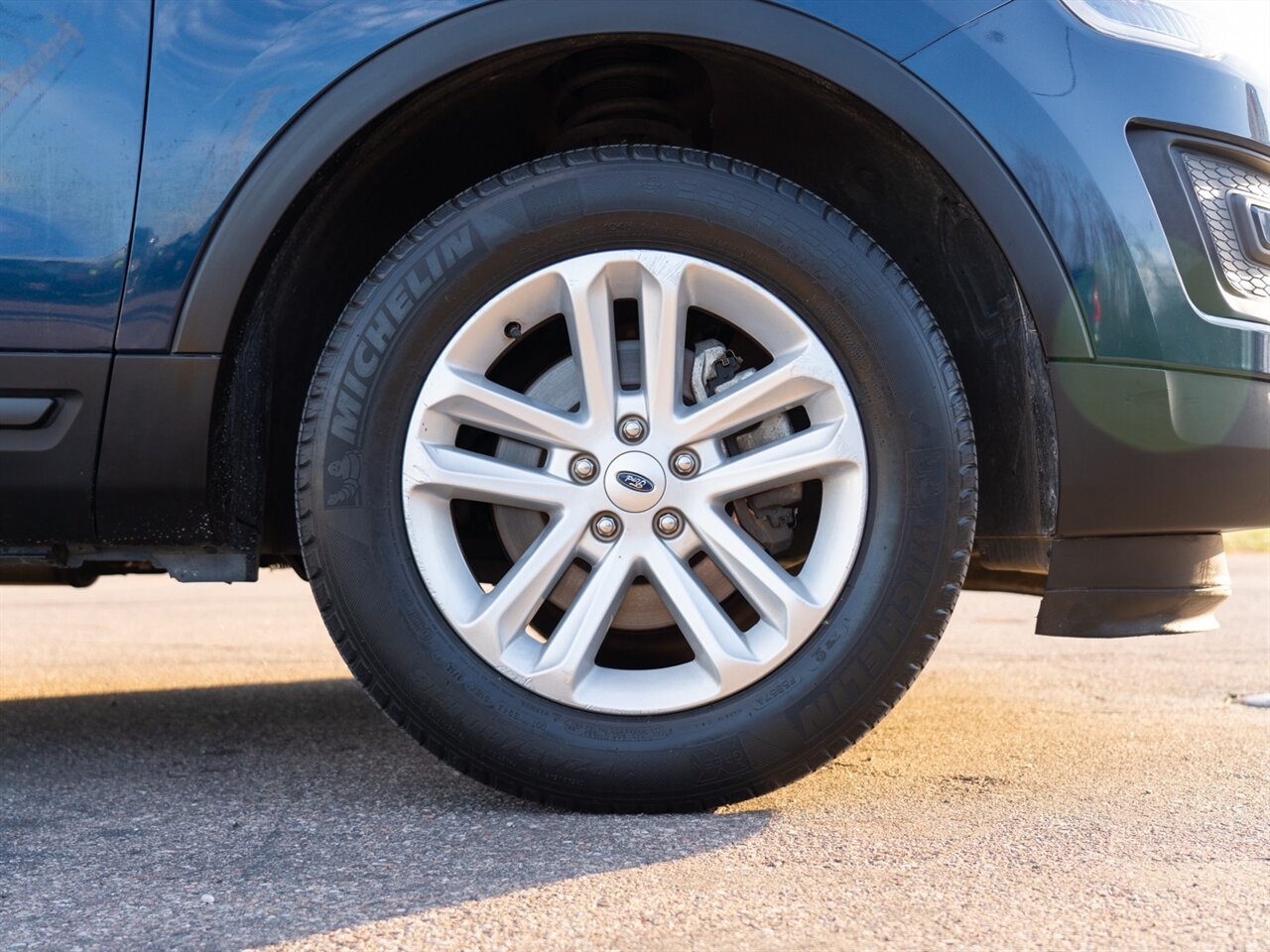 2017 Ford Explorer   - Photo 40 - Washington, MI 48094