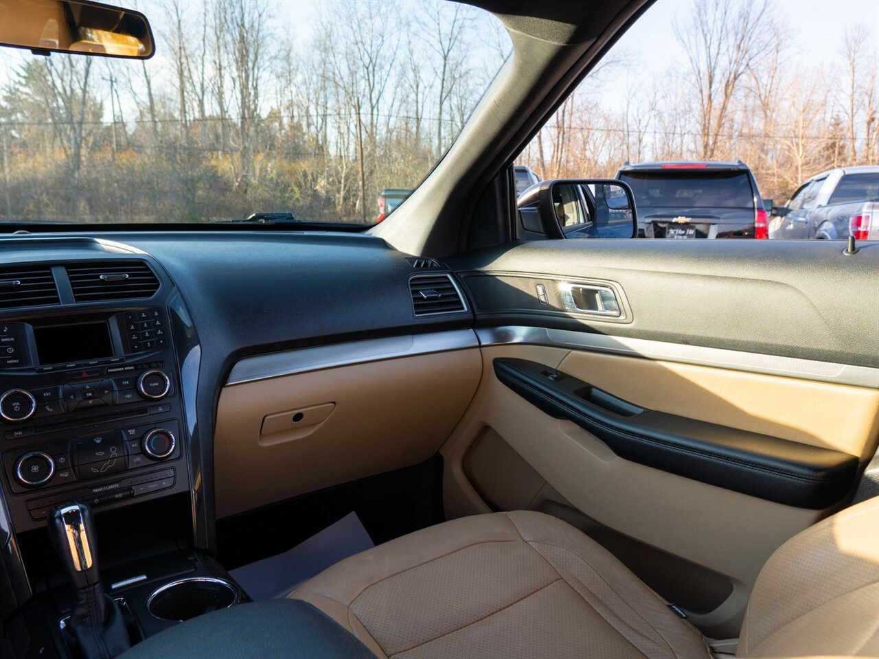 2017 Ford Explorer   - Photo 26 - Washington, MI 48094