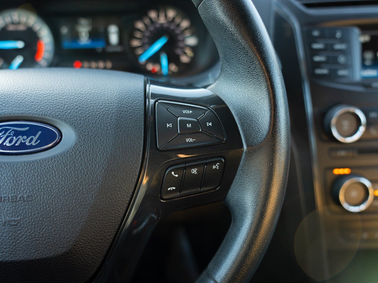 2017 Ford Explorer   - Photo 29 - Washington, MI 48094