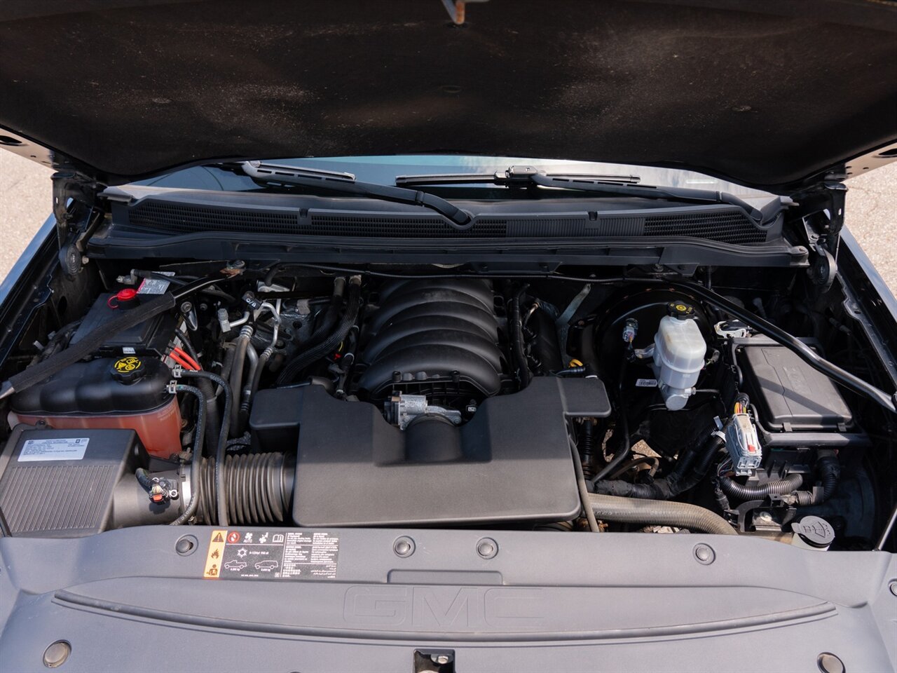 2018 GMC Sierra 1500 SLT - Photo 14 - Washington, MI 48094