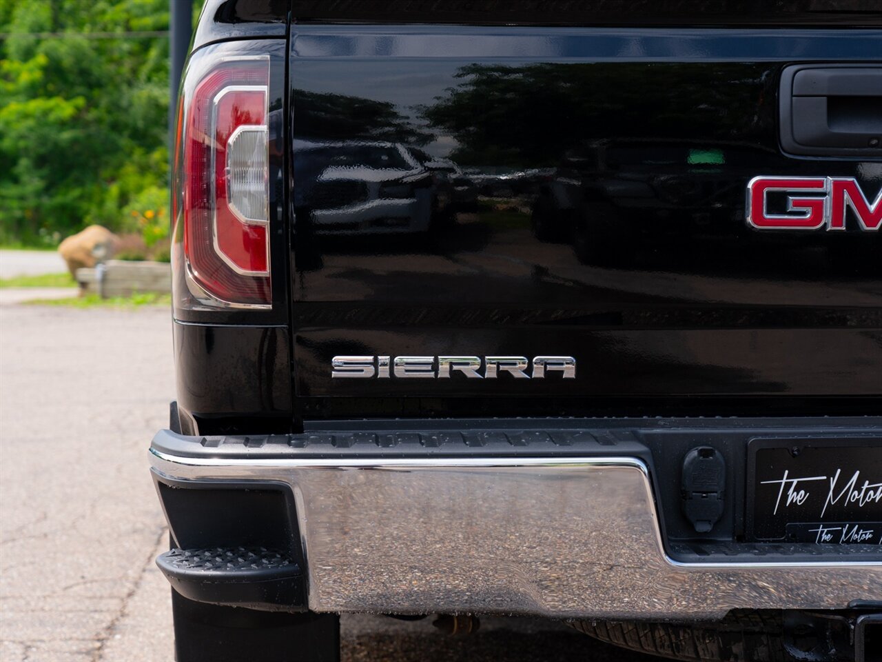 2018 GMC Sierra 1500 SLT - Photo 10 - Washington, MI 48094