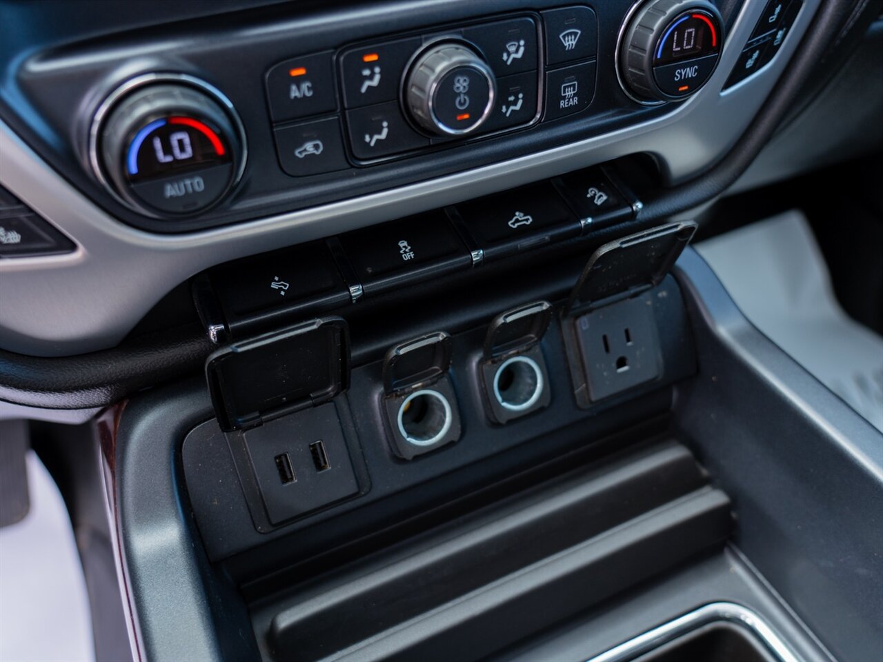 2018 GMC Sierra 1500 SLT - Photo 40 - Washington, MI 48094