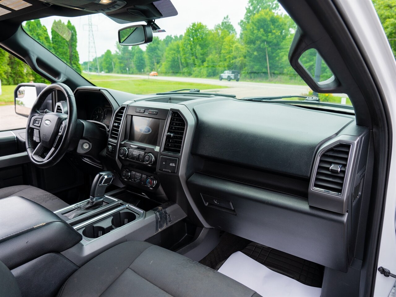 2020 Ford F-150 XLT   - Photo 21 - Washington, MI 48094