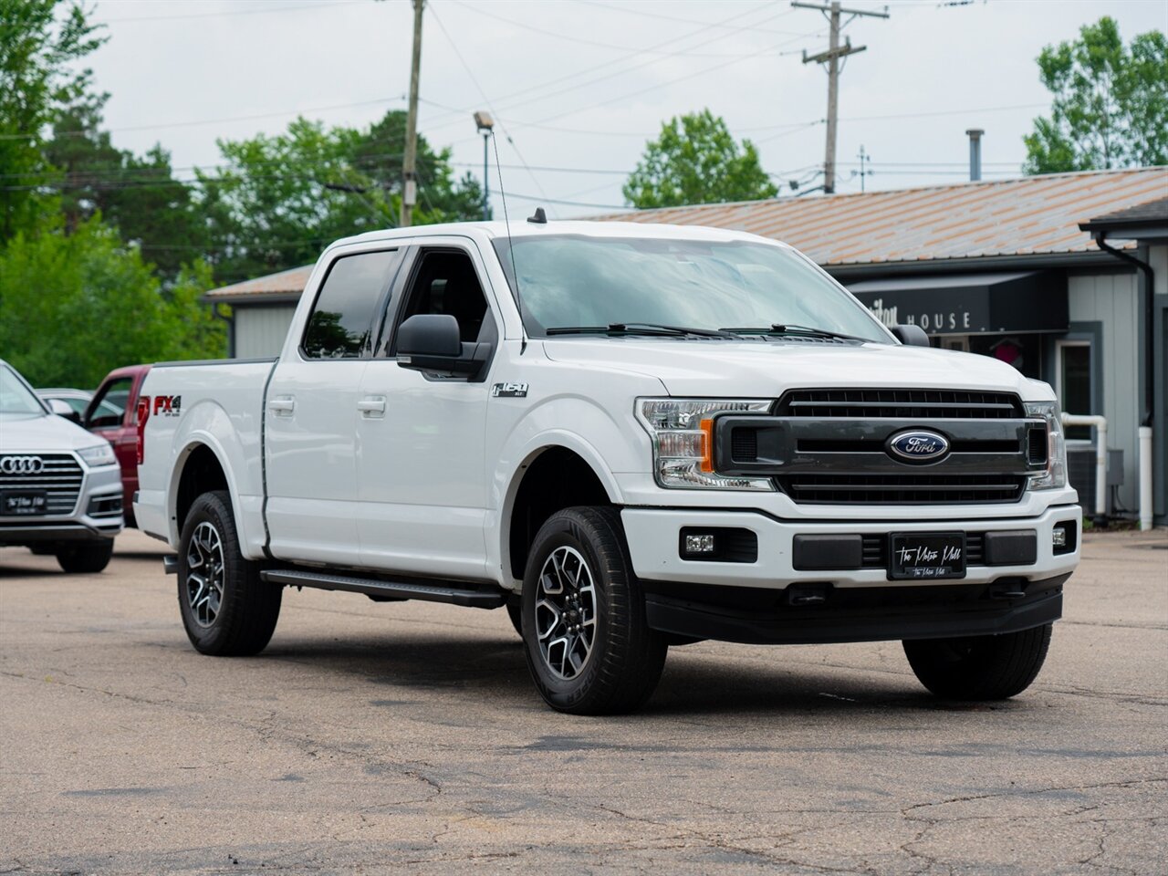2020 Ford F-150 XLT   - Photo 3 - Washington, MI 48094
