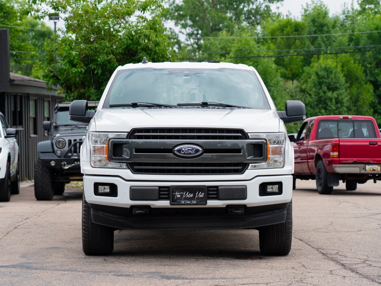 2020 Ford F-150 XLT   - Photo 2 - Washington, MI 48094