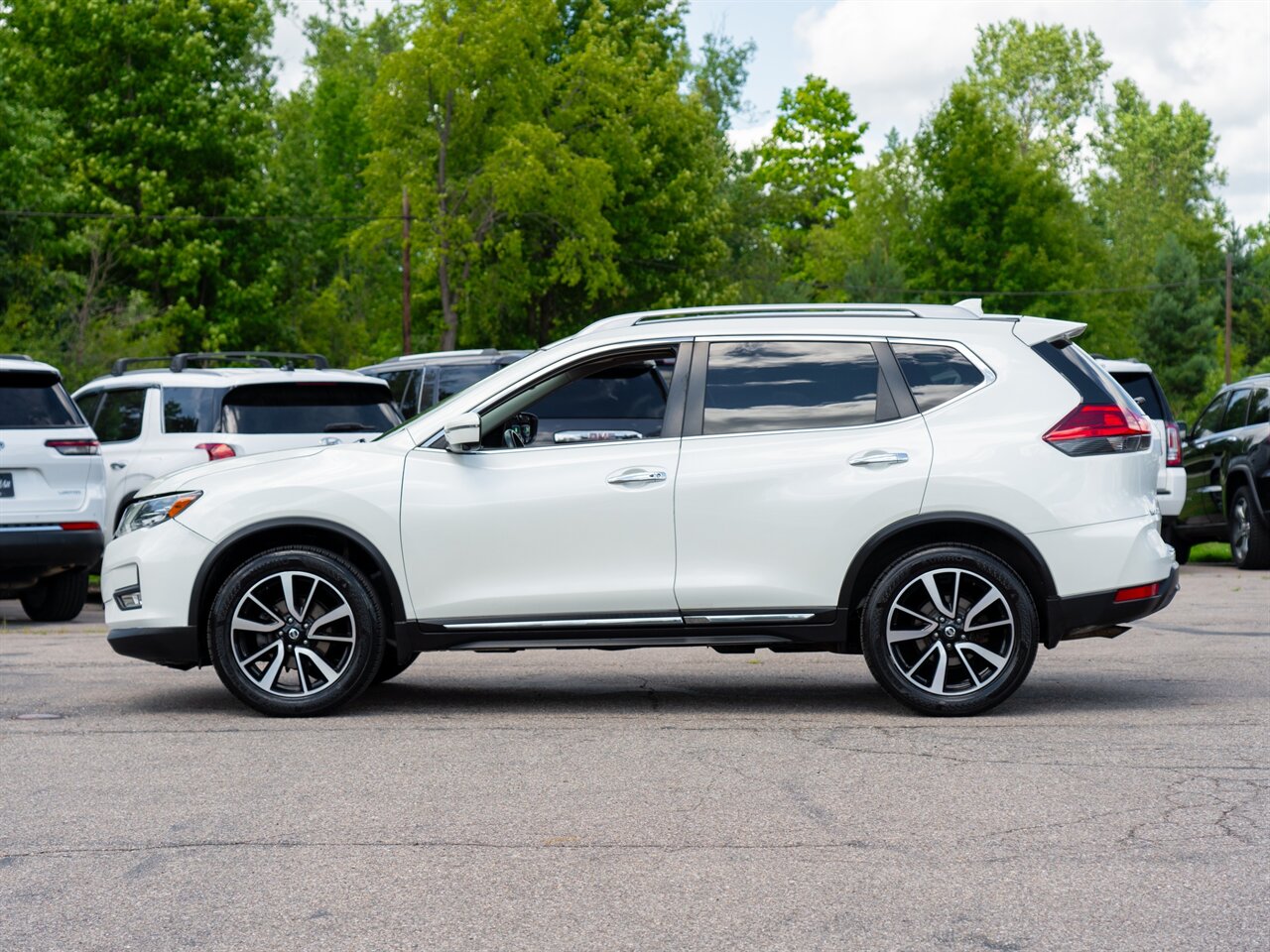 2017 Nissan Rogue SL photo 8