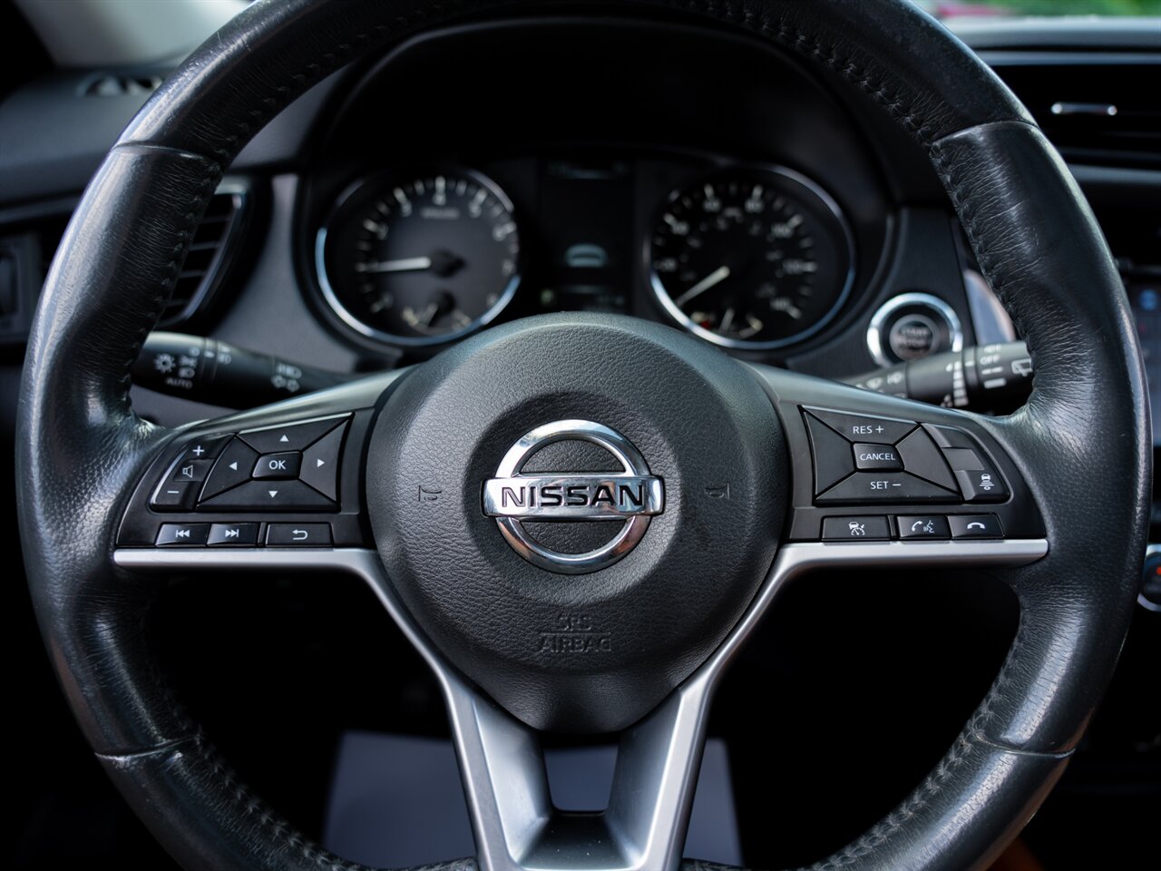 2017 Nissan Rogue SL photo 27