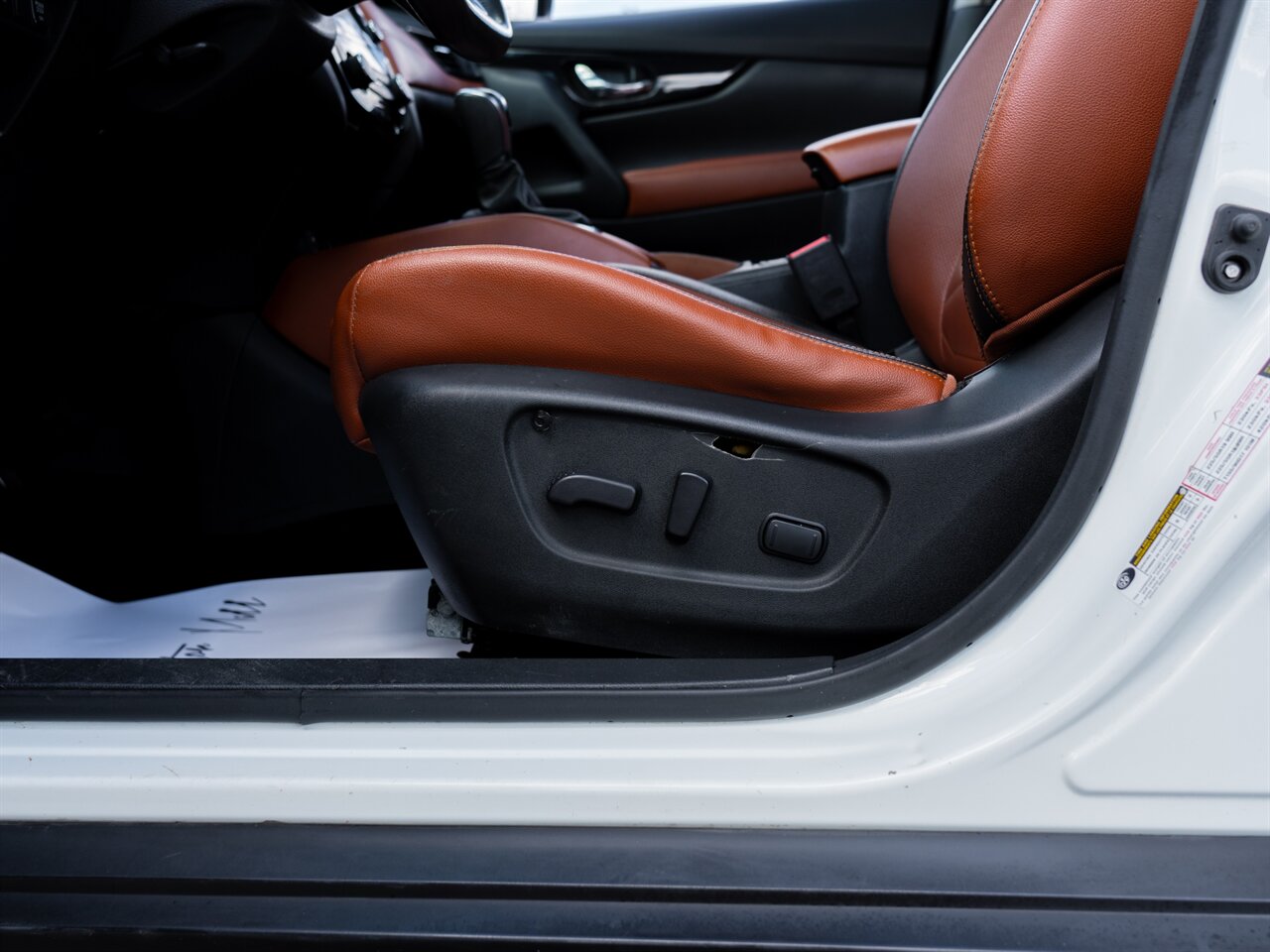 2017 Nissan Rogue SL photo 15