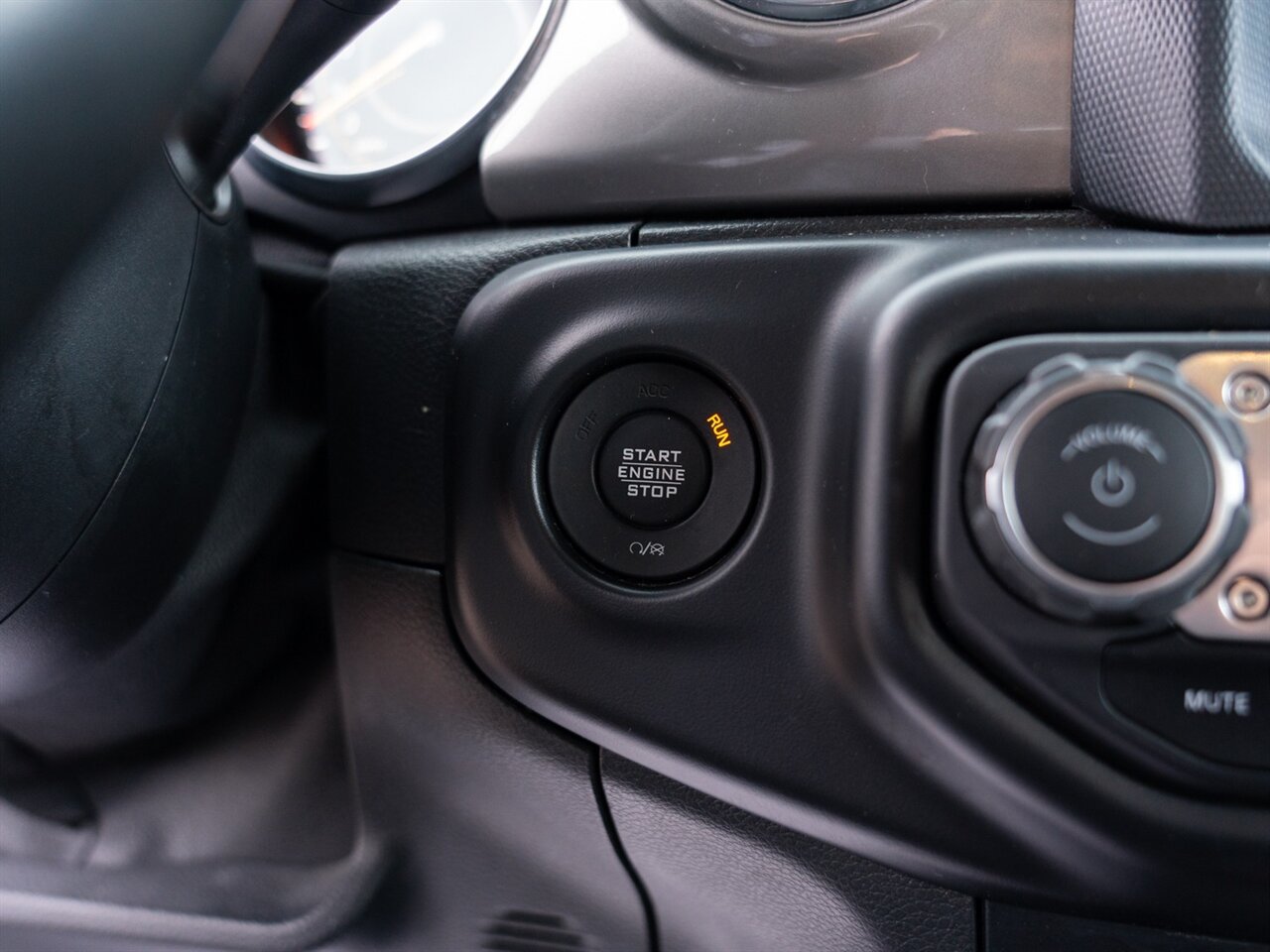 2020 Jeep Wrangler Unlimited Sahara   - Photo 34 - Washington, MI 48094