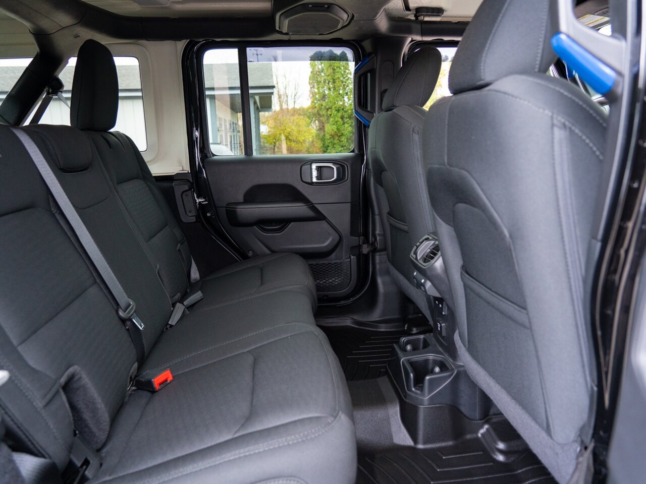 2020 Jeep Wrangler Unlimited Sahara   - Photo 19 - Washington, MI 48094