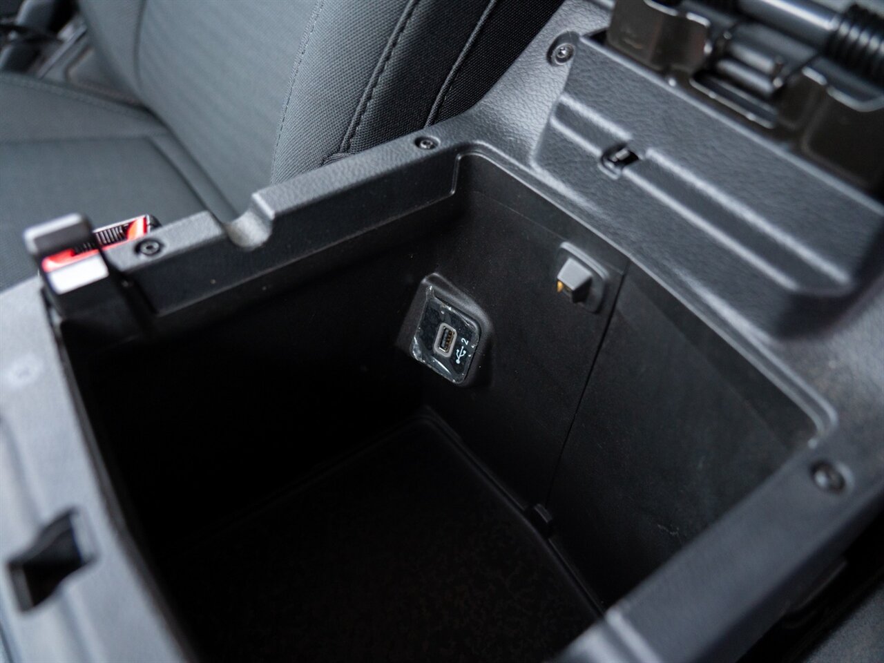 2020 Jeep Wrangler Unlimited Sahara   - Photo 39 - Washington, MI 48094