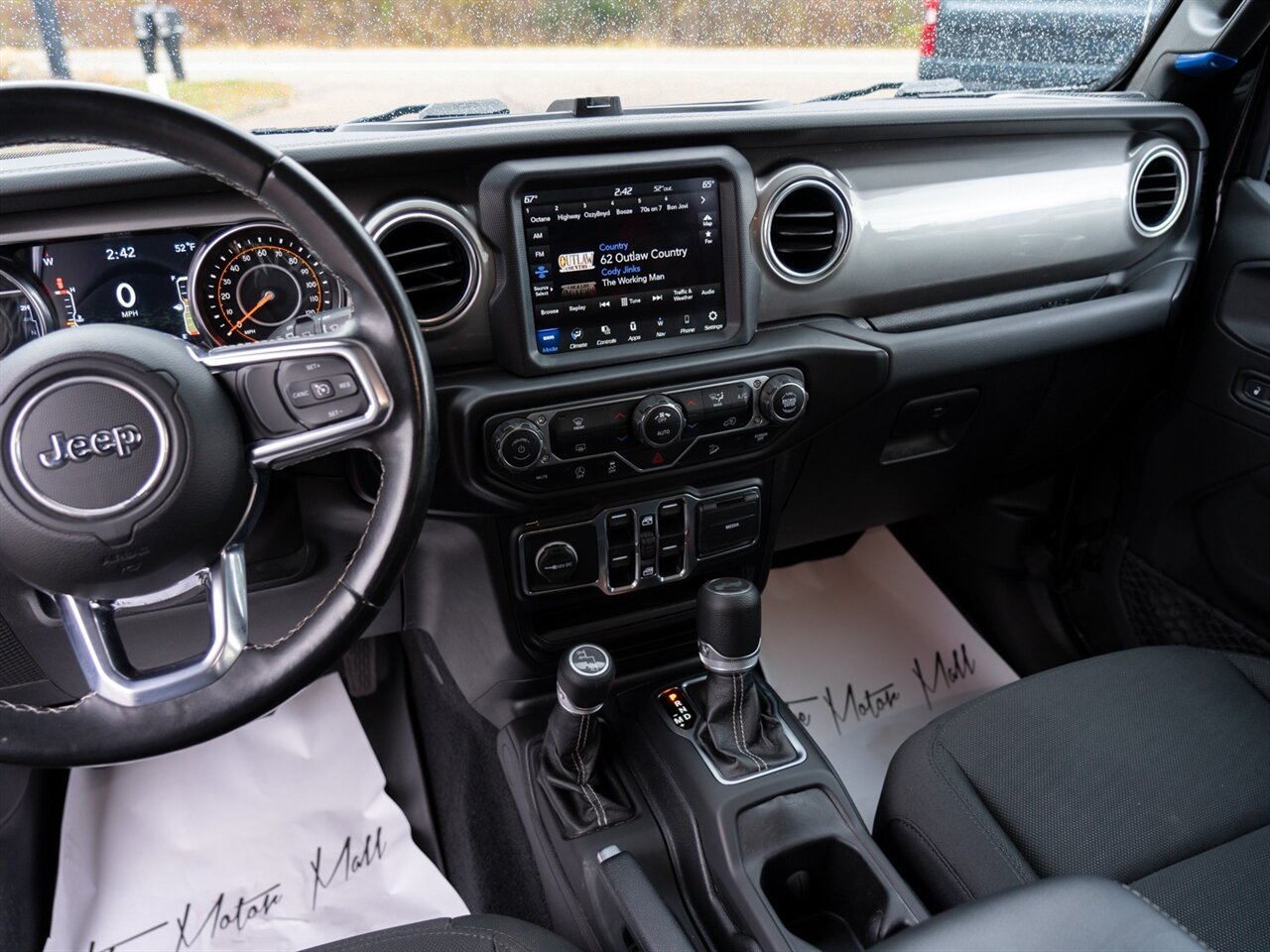 2020 Jeep Wrangler Unlimited Sahara   - Photo 33 - Washington, MI 48094