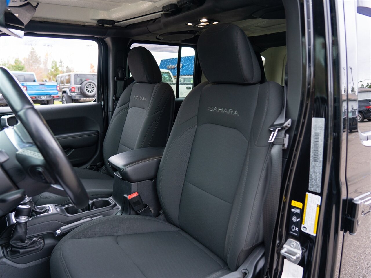 2020 Jeep Wrangler Unlimited Sahara   - Photo 15 - Washington, MI 48094