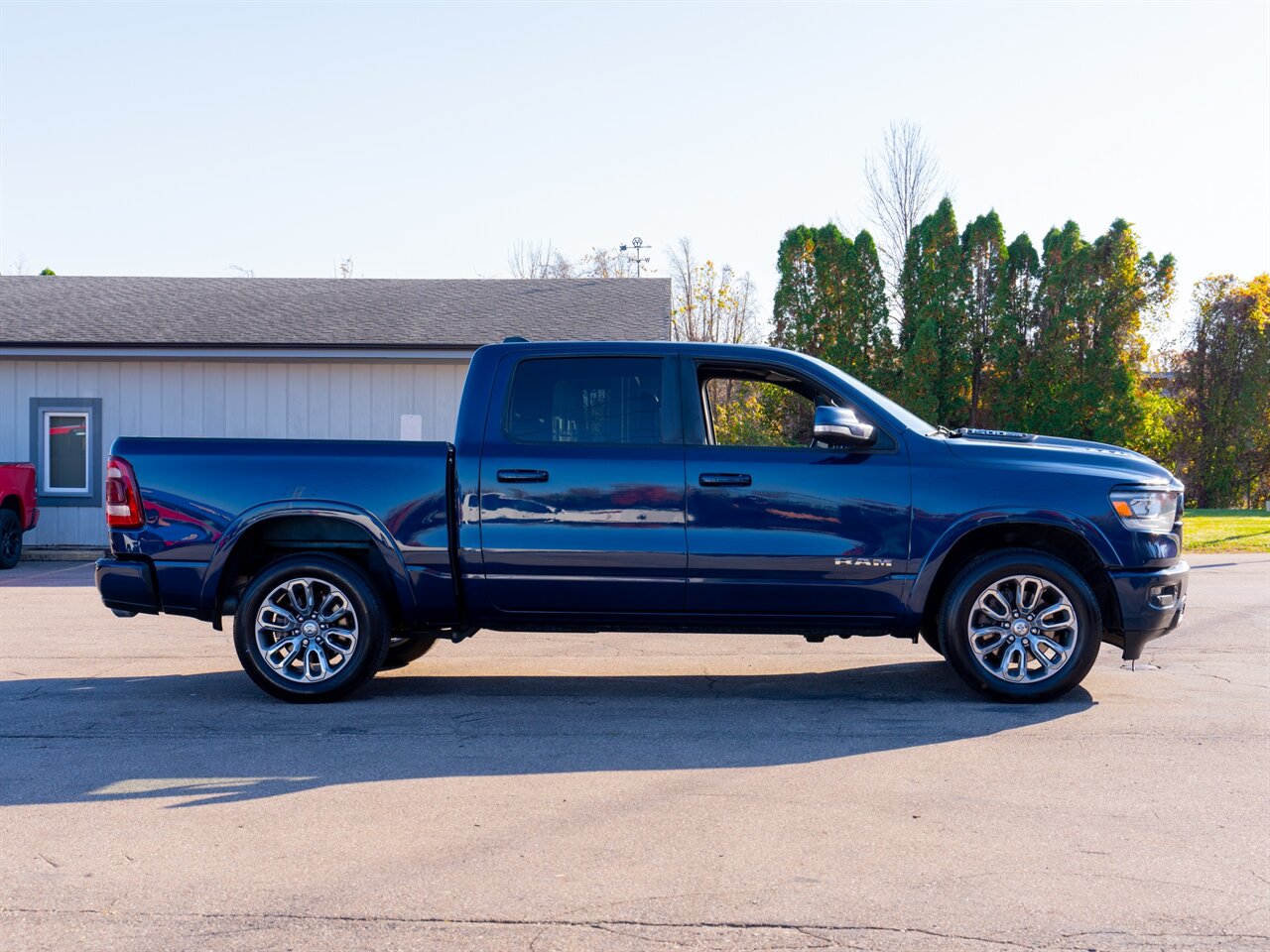 2021 RAM 1500 Laramie   - Photo 4 - Washington, MI 48094