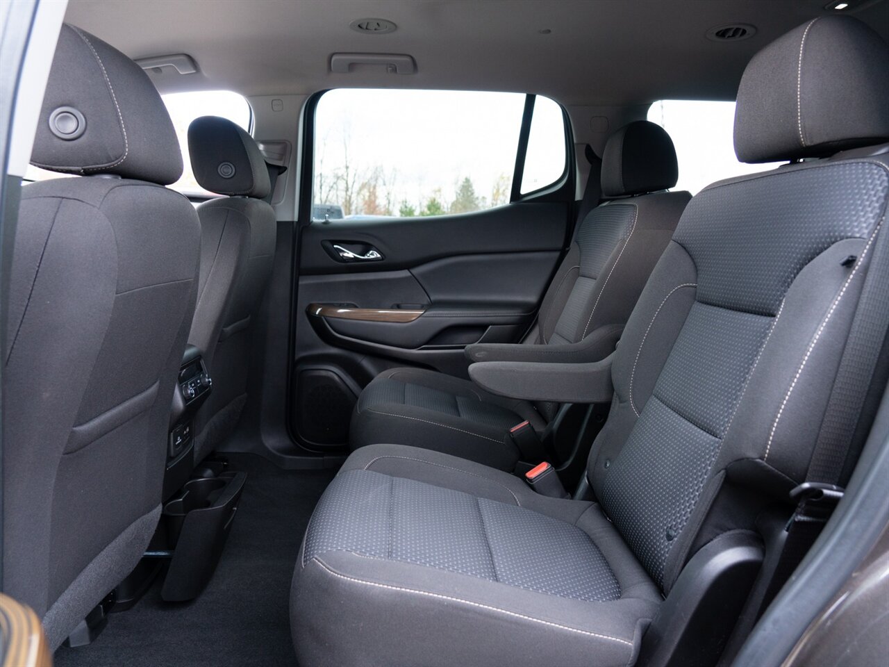 2020 GMC Acadia SLE - Photo 23 - Washington, MI 48094