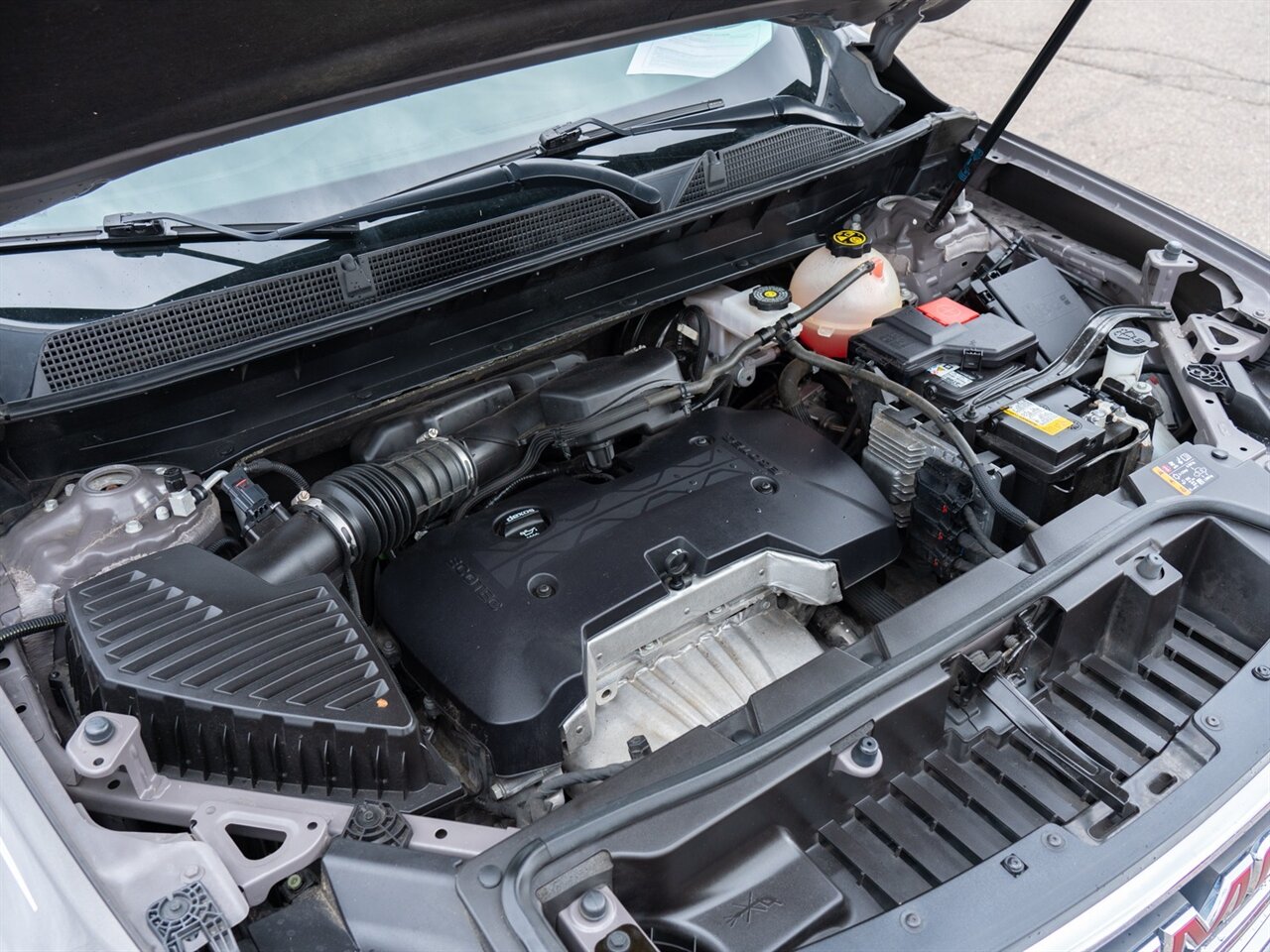 2020 GMC Acadia SLE - Photo 15 - Washington, MI 48094