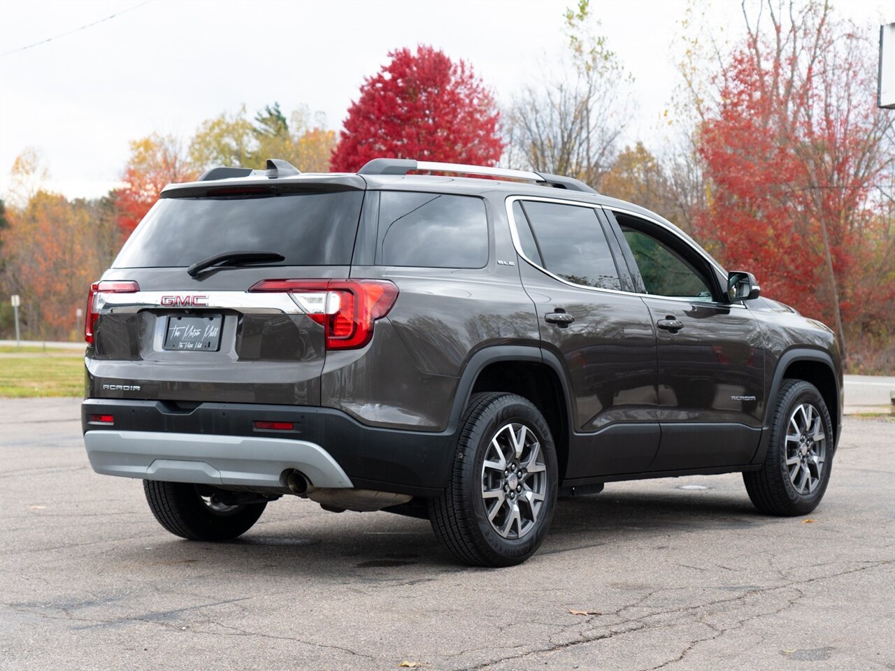 2020 GMC Acadia SLE - Photo 5 - Washington, MI 48094